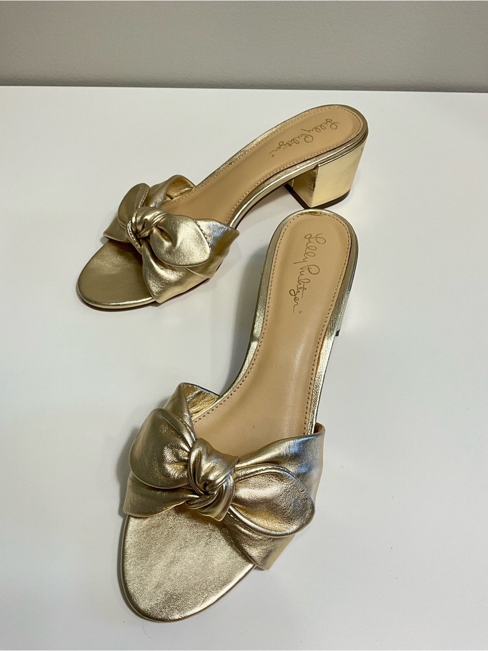 LILLY PULITZER Metallic Gold Bow Mule Slide Sandals Block Heel Size 8